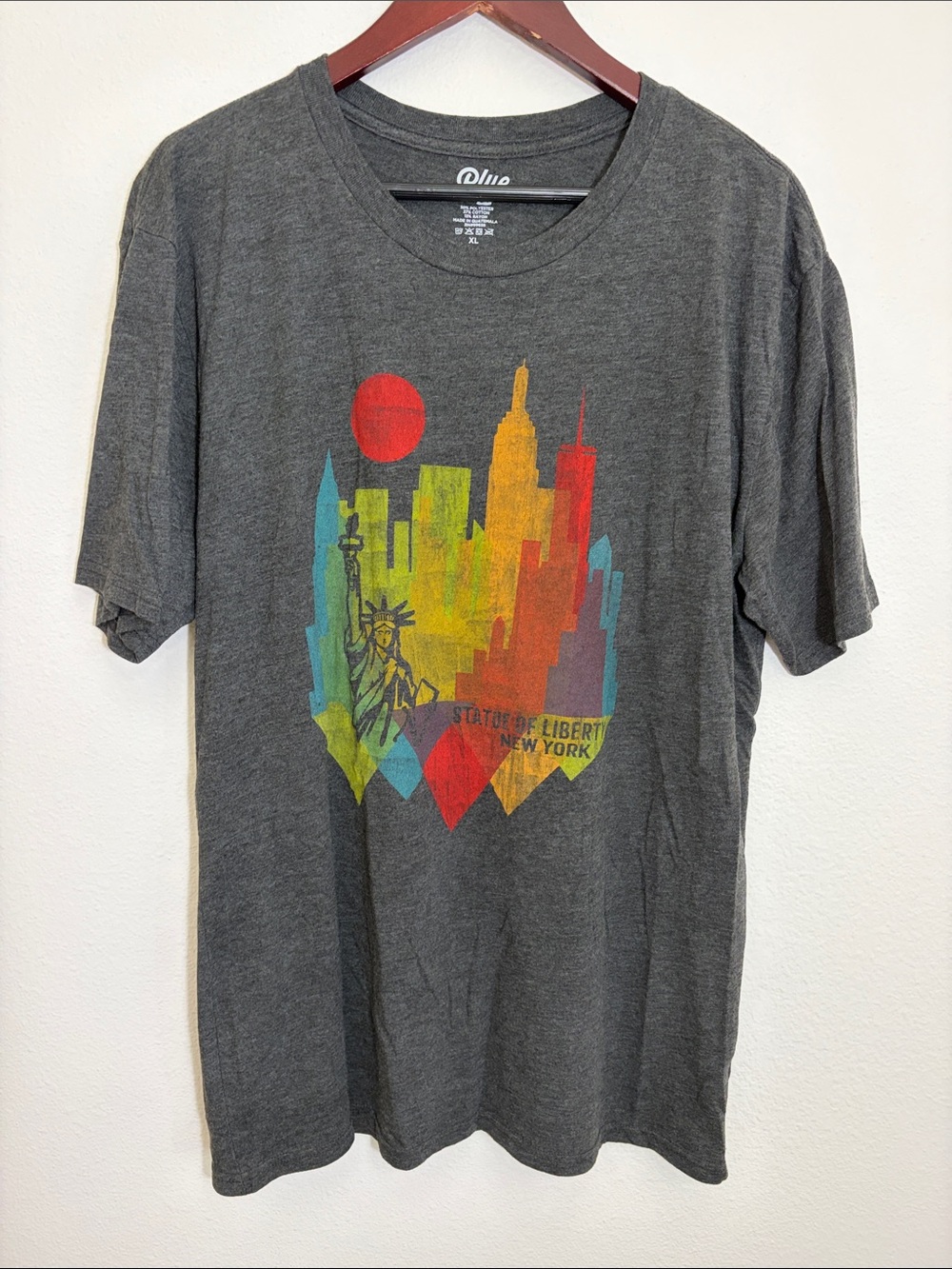 Gray New York Skyline Statue of Liberty Graphic T-Shirt